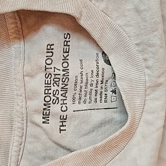 Chainsmokers 2017 Memories Tour Tshirt - Picture 2 of 5